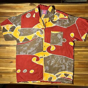 Early 90s VTG "Paw Paw" Abstract Short-Sleeved Button-Up Shirt